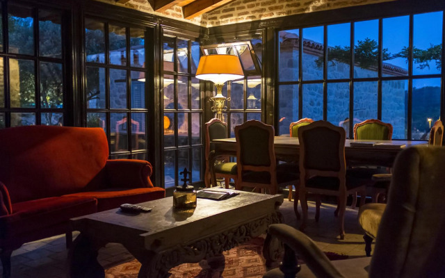Ida Blue, Adatepe - Adults Only