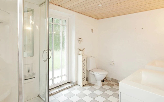 10 Person Holiday Home in Thyholm-by Traum