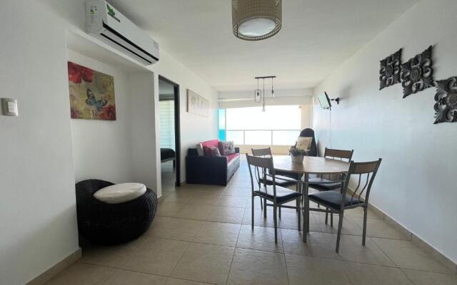 Departamento en Torre Oceanica