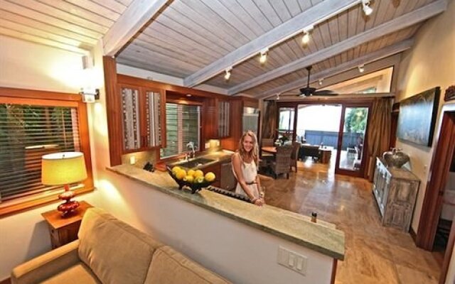 Maui Beachcomber