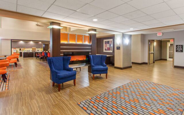 Hampton Inn & Suites Merced
