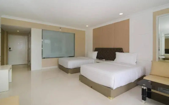 Dreamland Paradise Hotel