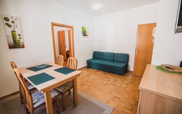 Apartments Rombon Klavdij