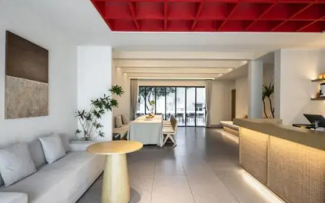 Hometown Lanyue Homestay (Shenzhen Jiaochangwei Seaside Plaza)