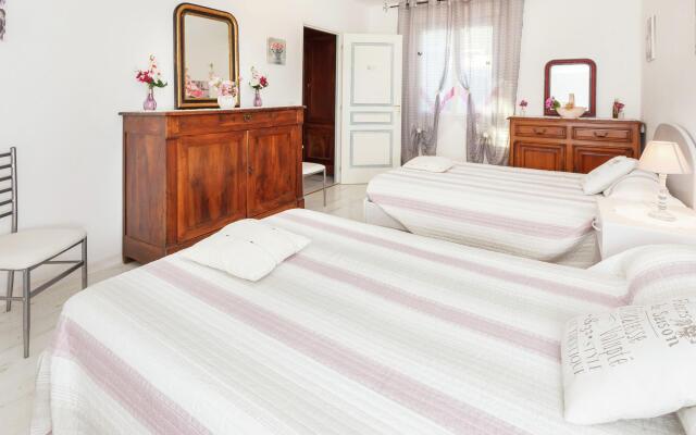 Amazing Holiday Home in Cazals With Terrace