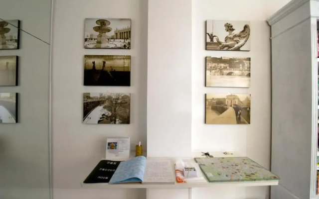 The Photos Room