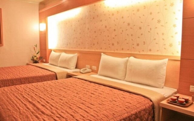 Red Cabin Inn