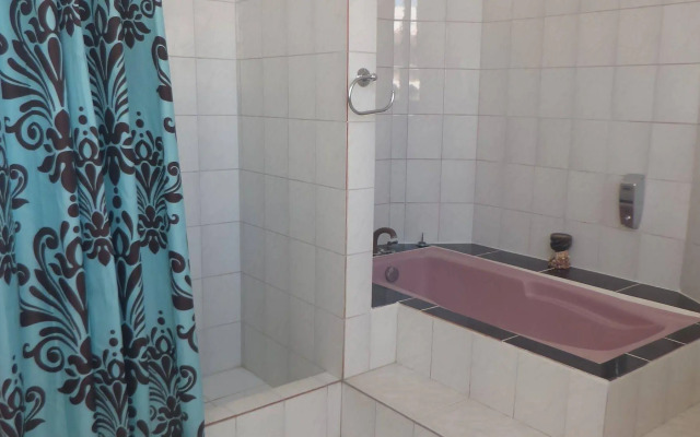 Galapagos House - Hostal
