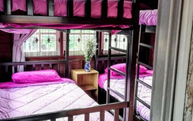 Champion Hostel 2 - Adults Only