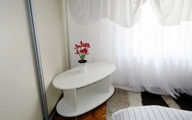 Holiday Rooms & Apartments - Rosy Garden