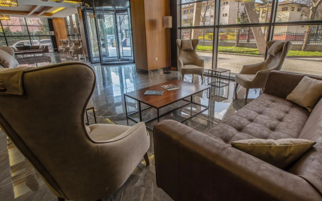 Shimall Hotel
