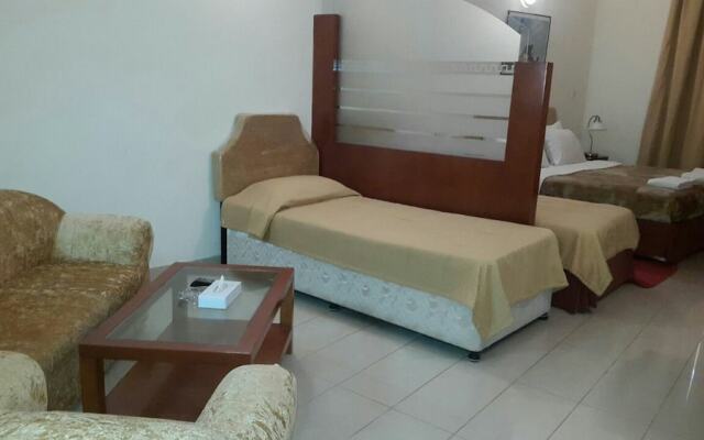 Al Raein Hotel Apartments