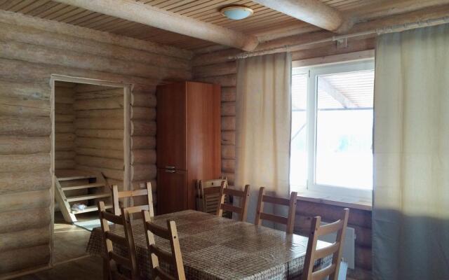 Semeinaya Baza Medvejia Kara