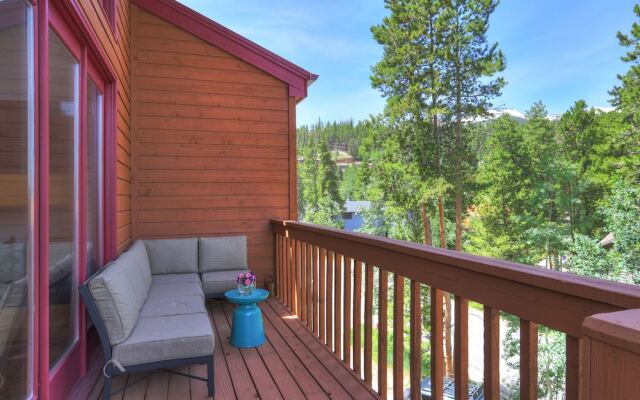 Sophie's Chalet 3 Bedroom Townhouse by RedAwning