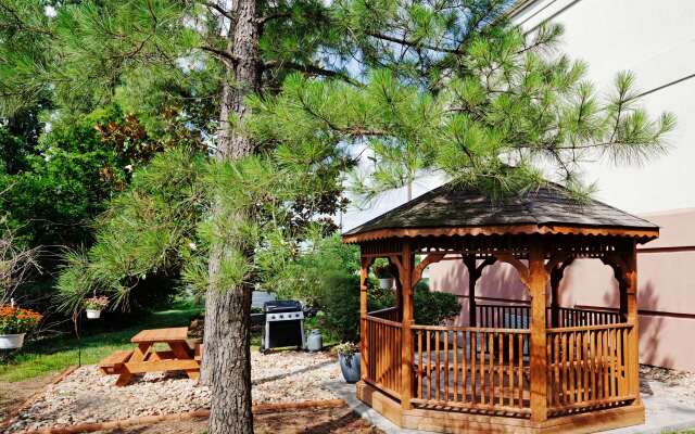 Sonesta Simply Suites Knoxville