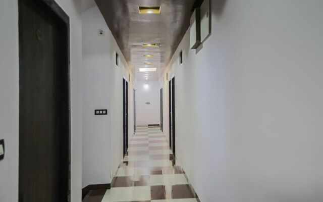 OYO 25084 Hotel Jai Hind