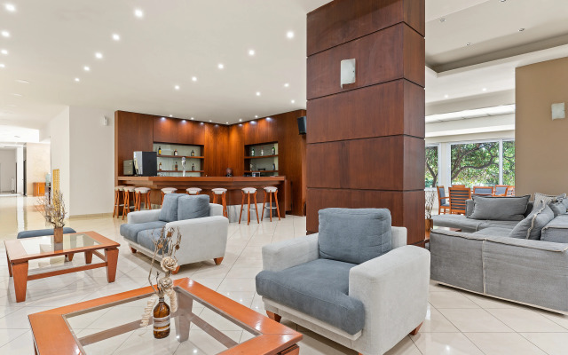 Stefania Beach Hotel