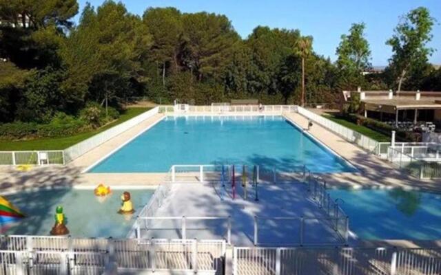 Appartement Six-Fours-les-Plages, 3 pièces, 6 personnes - FR-1-316-95