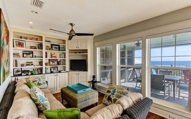 146 S. Fletcher - 3 Br Bungalow