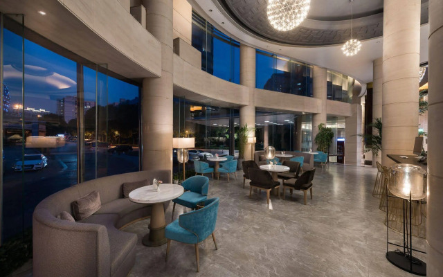 Mercure Shanghai Royalton