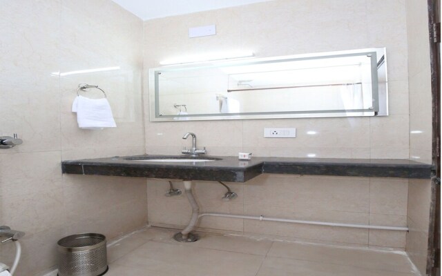 OYO 2690 Hotel Oscar Regency