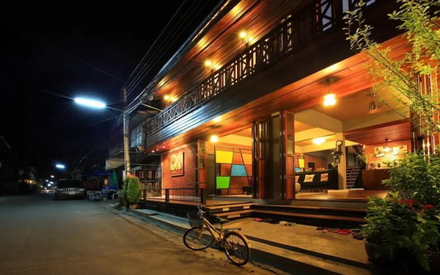 The Royal Chiangkhan Boutique Hotel
