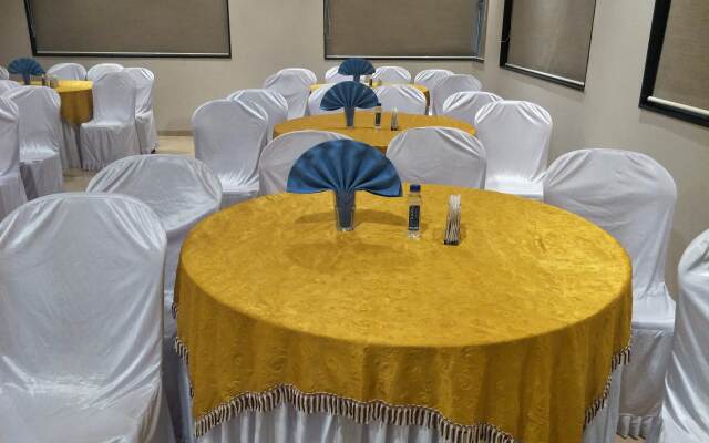 Kyriad Hotel Solapur
