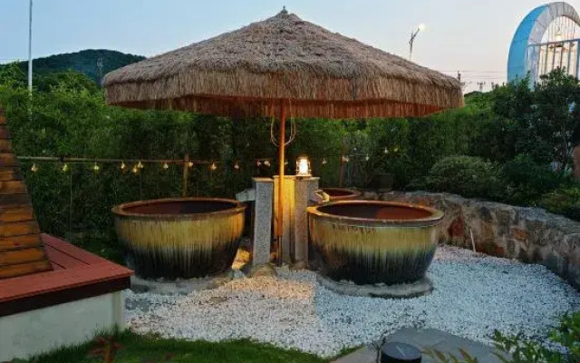 Zhujiajian Lanse Coast Homestay
