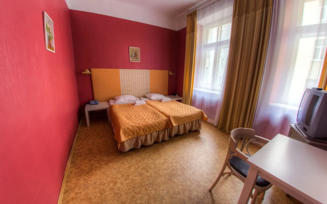 Viktorija Hotel