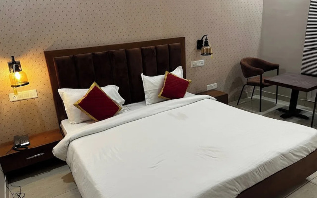 Goroomgo Singla Residency Kangra