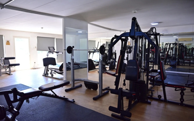 Al Meem M&M Compound