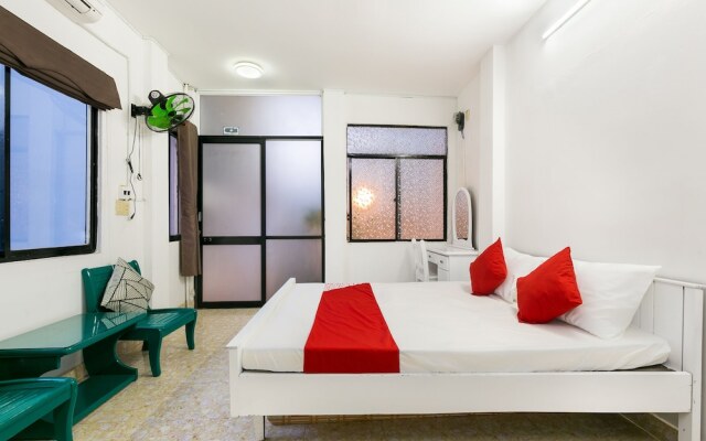 Gaudi by OYO Rooms