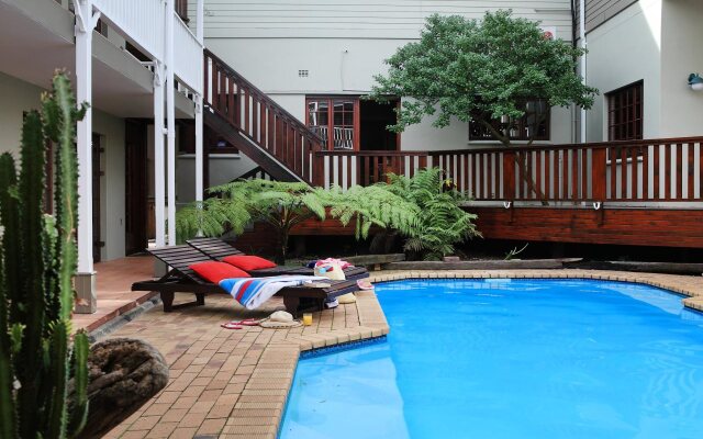 Loerie Guest Lodge