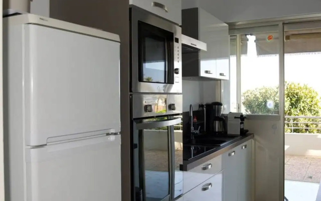 Sea View in Golfe-juan Near Cannes Beach