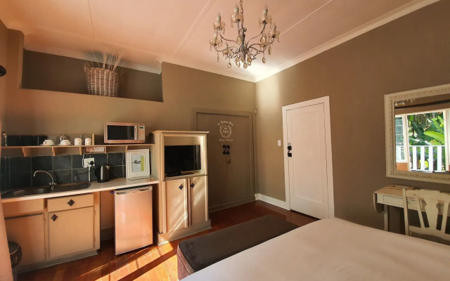 Waterhouse Guest Lodges 236/230 Bourke Street