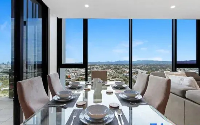 Skyline Showdown - Views, Games & Vibes