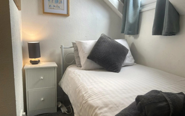 Apartment 1 Marina Holiday Apartments