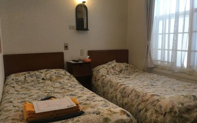 Ishiuchi Pension Bruges