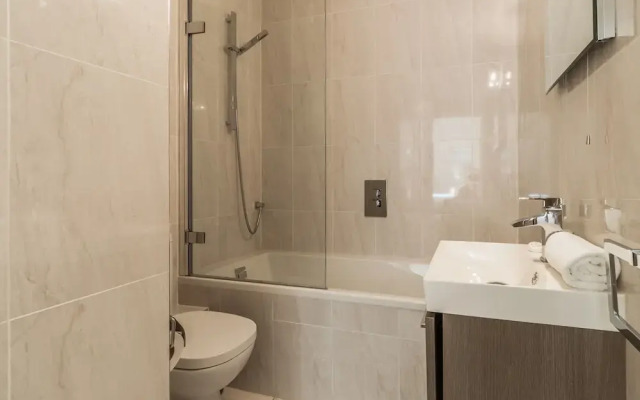 The Eamon DeVelara Suite - hiphipstay