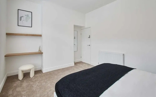 Host Stay Norton House
