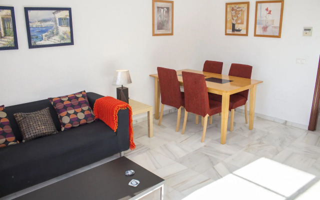 4 Seasons La Rosaleda Apartment