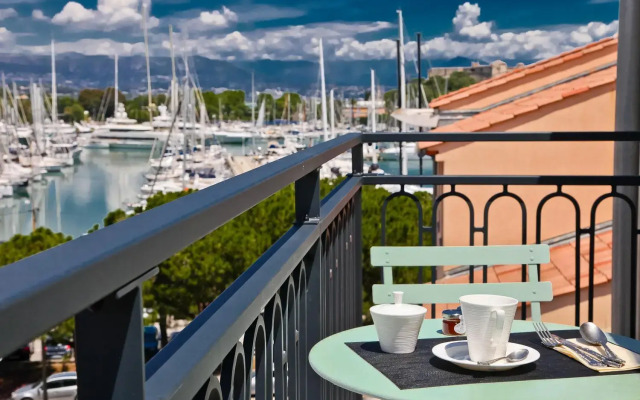 Hotel La Villa Port d Antibes & Spa