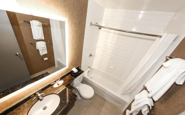 Howard Johnson Express Inn - Winnipeg West