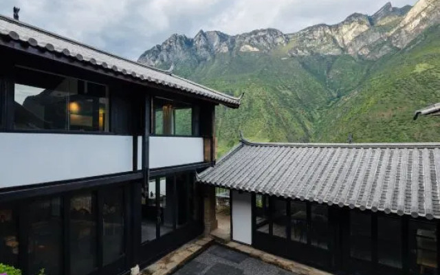 Tea House Road Stone Town