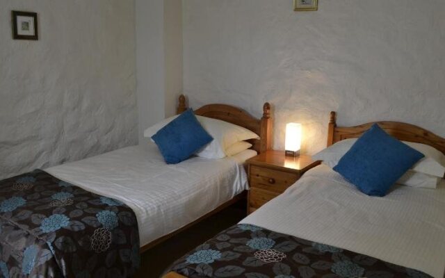 Tregolls Farm Cottages