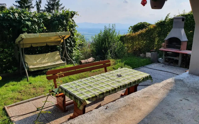 Veronica's place in the mountains