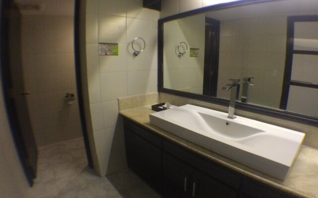 Subic Bay Peninsular Hotel