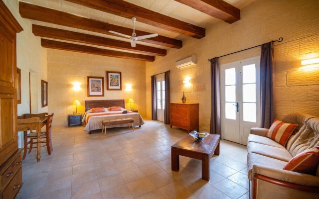 Sinjura - Xaghra Holiday Home