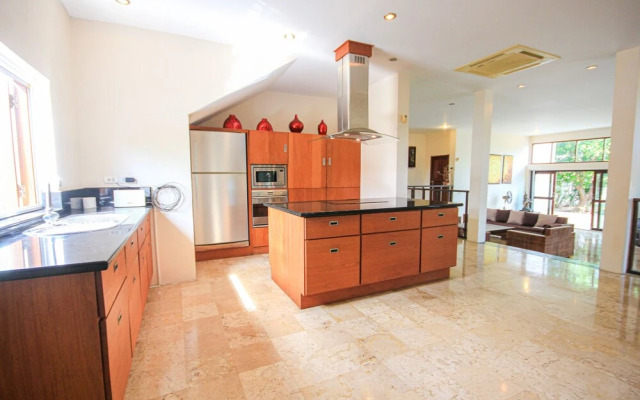 5 BR Pool Villa Close to Beach  CV5