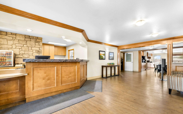 SureStay Plus Hotel by Best Western Drumheller